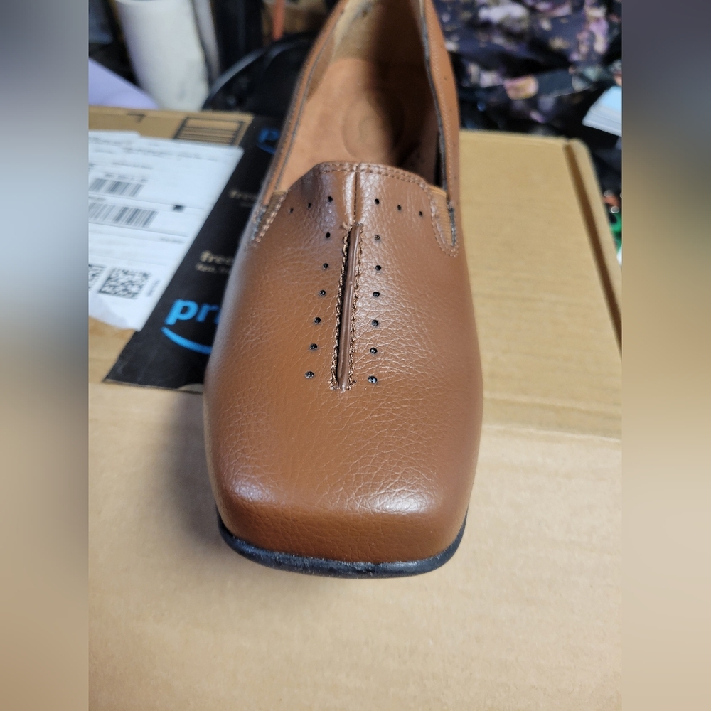 Easy‎ Street NEW Women's 10WW Comfort Wave Kay Slip-on Mules Dark Tan in Box - Picture 4 of 8